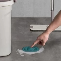 Heuts Goods - Gootsteenzeef - Gootsteenstop - Afvoerzeef - Afvoerstop - Spoelbal - Bad - Douchebak - Keuken - Wasbak - Badkuip - Siliconen - Donkerblauw 21 Heuts Goods - Gootsteenzeef - Gootsteenstop - Afvoerzeef - Afvoerstop - Spoelbal - Bad - Douchebak - Keuken - Wasbak - Badkuip - Siliconen - Donkerblauw -Leven Producten Winkel 1200x1200 733