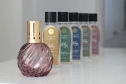 Ashleigh & Burwood Lampenolie Geurolie - Freesia & Orchid 250 Ml 13 Ashleigh & Burwood Lampenolie Geurolie - Freesia & Orchid 250 Ml -Leven Producten Winkel 1200x800 28