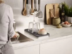 Joseph Joseph - Tier - Afdruipmat - Uitschuifbaar - Grijs 24 Joseph Joseph - Tier - Afdruipmat - Uitschuifbaar - Grijs -Leven Producten Winkel 1200x900 26