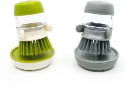 In Round Afwasborstel Met Zeepdispenser / Zeepreservoir – Inclusief Houder – Grijs – Afwas Borstel – Zeep Handborstel – Doseerpomp – Afwasmiddel Dispenser – Navulbaar 17 In Round Afwasborstel Met Zeepdispenser / Zeepreservoir – Inclusief Houder – Grijs – Afwas Borstel – Zeep Handborstel – Doseerpomp – Afwasmiddel Dispenser – Navulbaar -Leven Producten Winkel 1200x935