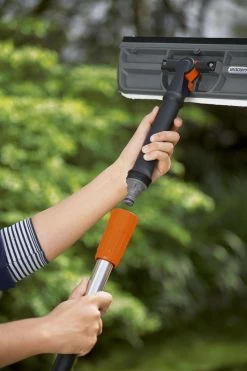 GARDENA Cleansystem Raamborstel Met Trekker - Werkbreedte 31 Cm 12 GARDENA Cleansystem Raamborstel Met Trekker - Werkbreedte 31 Cm -Leven Producten Winkel 799x1200 3